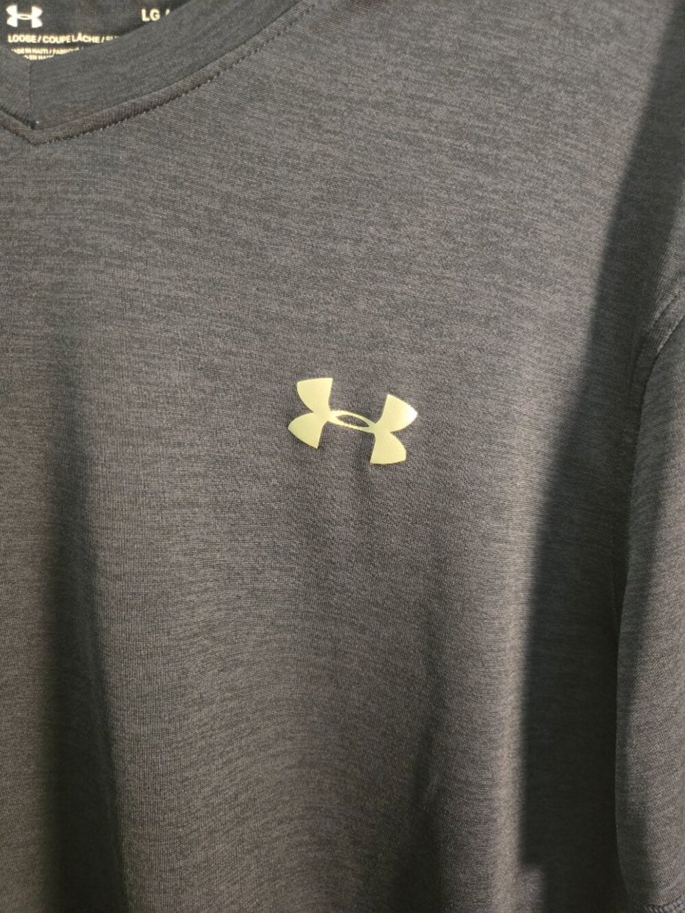 Under Armour HeatGear V Neck Athletic Tee Mens Large Blue Loose Fit 1253535 - Picture 2 of 8